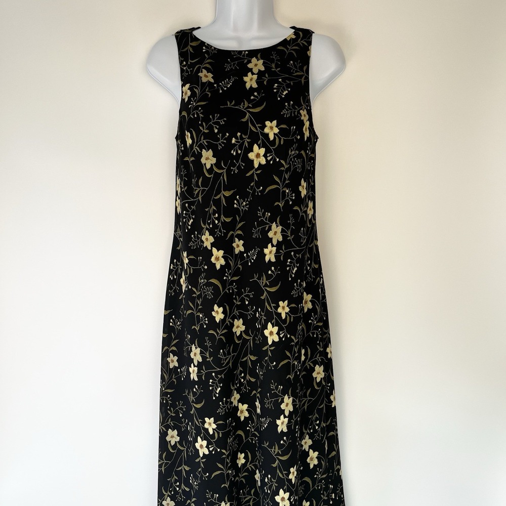 Ruby Women's Floral Dress Size Medium Momcore Cottagecore Prairie 90s Y2K